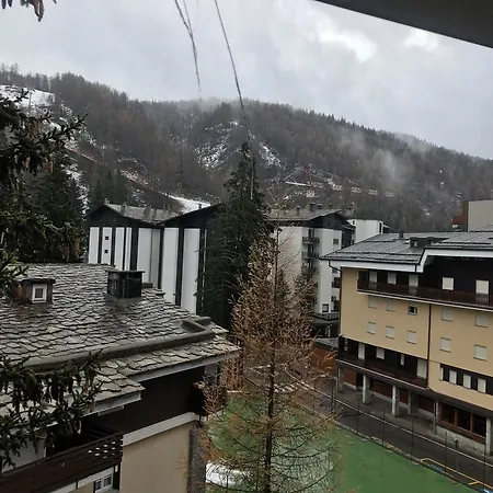 アパート Bernasconi