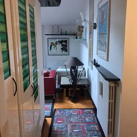 Bernasconi アパート *